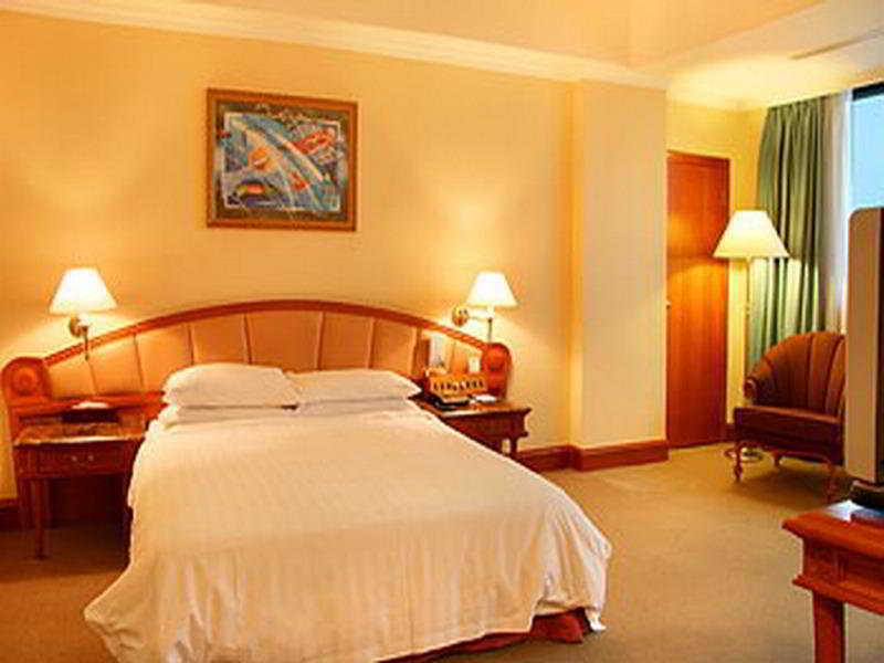 Grand Bay Hotel Zhuhai Esterno foto